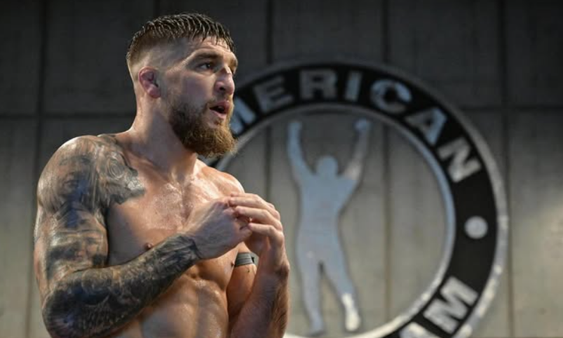 Амосов после дебюта в UFC подерется с грозным нокаутером – известна дата боя