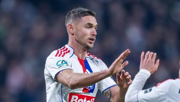 Яремчук растворился на поле, а Лион на 90+5 спасся от позора против новичка чемпионата Франции Яремчук растворился на поле, а Лион на 90+5 спасся от позора против новичка чемпионата Франции