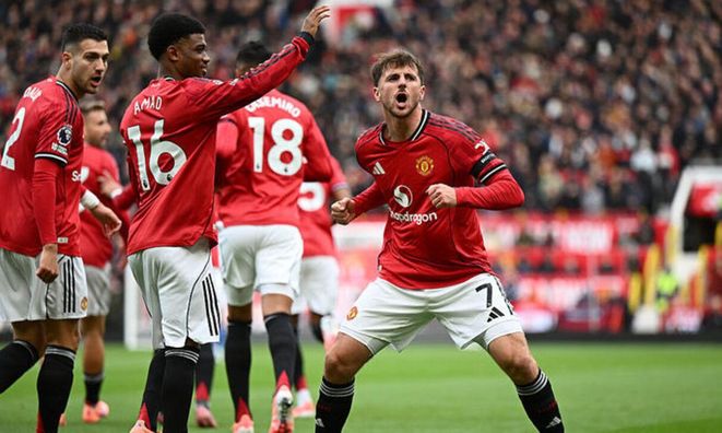 МЮ оформил камбэк и поднялся в топ-3, неудача экс-команды Зинченко, падение Тоттенхэма продолжается – АПЛ