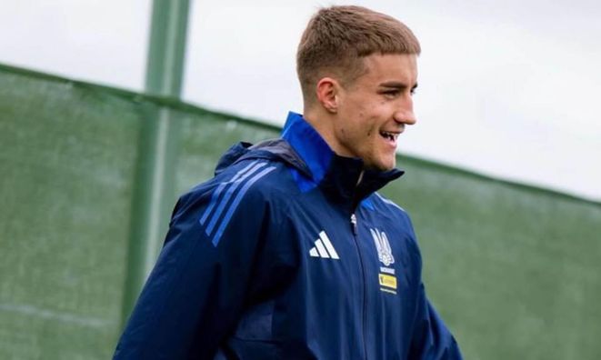 Сборная Украины по футболу потеряла червового защитника из-за травмы