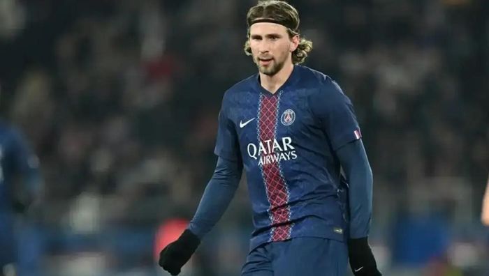 ПСЖ слідом за Забарним може підписати ще одного гравця збірної України