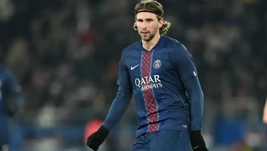 ПСЖ слідом за Забарним може підписати ще одного гравця збірної України