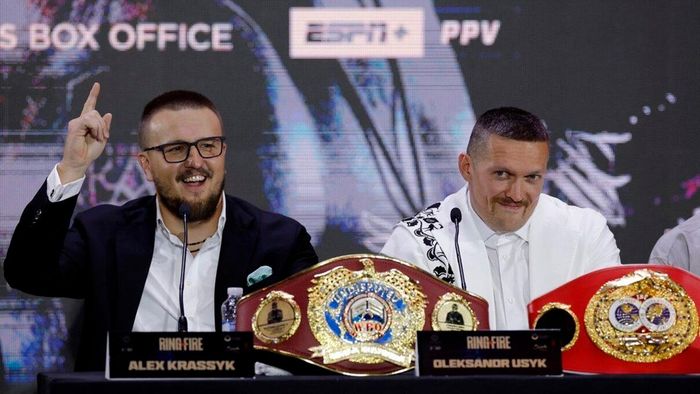 Красюк прокоментував несподіваний вибір Усика битися з Верховеном: "Спробую нікого не образити"