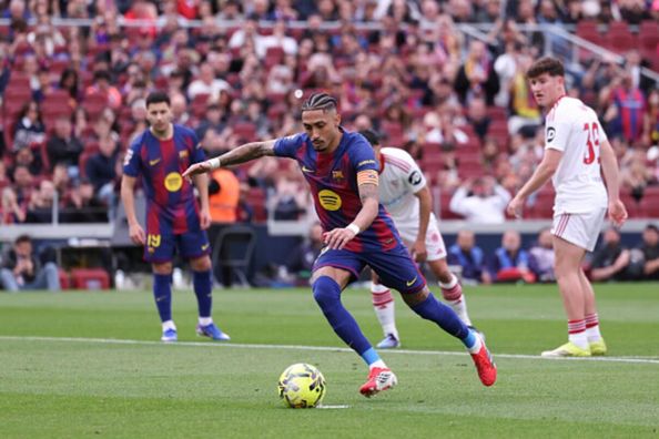 Барселона не заметила соперника и снова оторвалась от Реала – Рафинья оформил необычный хет-трик