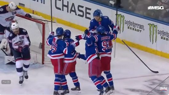 НХЛ: Рейнджерс испортили себе впечатляющий камбэк, рекордная серия Далласа