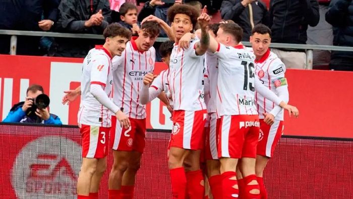 Циганков з дублем асистів допоміг Жироні розгромити учасника ЛЧ – Ванат розчинився і був замінений Циганков з дублем асистів допоміг Жироні розгромити учасника ЛЧ – Ванат розчинився і був замінений