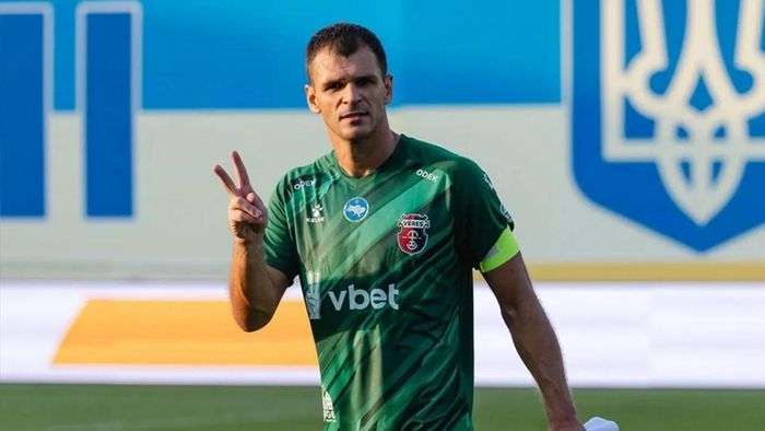 Экс-капитан Вереса получил страшную травму во время игры и на время потерял зрение (ФОТО)