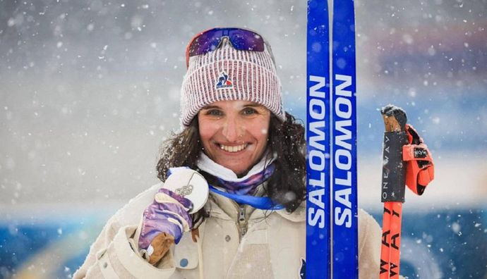 Біатлонна суперзірка-шахрайка виграла малий Кришталевий глобус у мас-старті