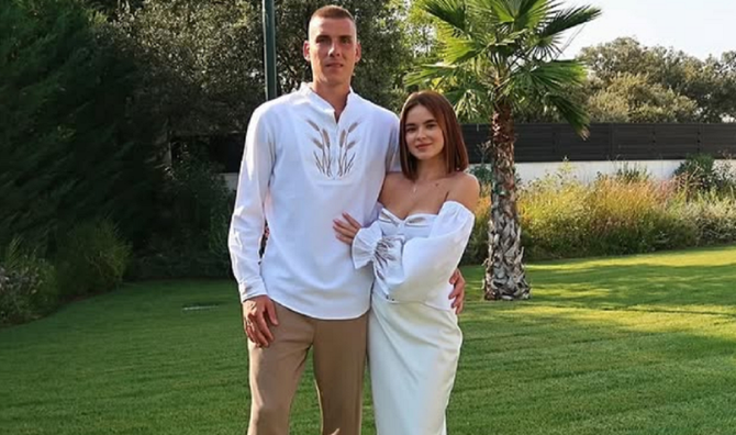 Лунін отримав любовне послання від справжньої красуні перед вирішальними іграми Реала