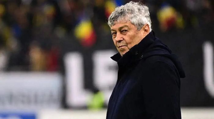 Луческу вышел на связь после госпитализации и рассказал о своем состоянии – он потерял сознание в лагере сборной Румынии