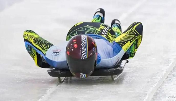 Украинский скелетонист выиграл чемпионат мира и вышел на награждение с фото "шлема памяти"