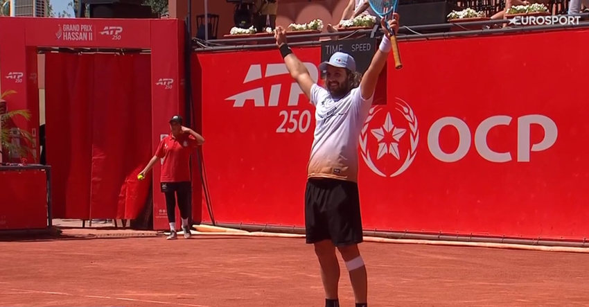 36-річний тенісист створив мегасенсацію, викинувши зірку, і повторив півстолітній рекорд