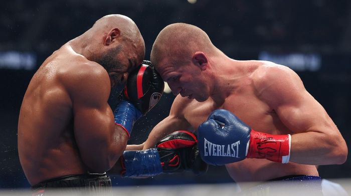 Американець, який двічі перемагав Богачука, знепритомнів перед боєм і загримів у лікарню