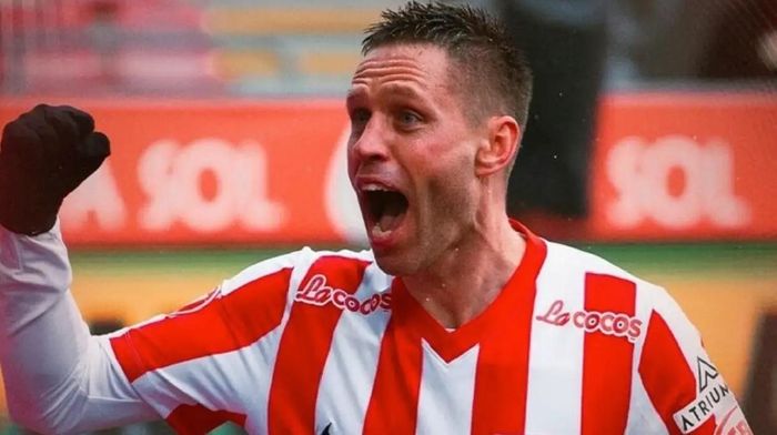 Український захисник оформив дубль у європейському футбольному чемпіонаті – його команда влаштувала погром (ВІДЕО)