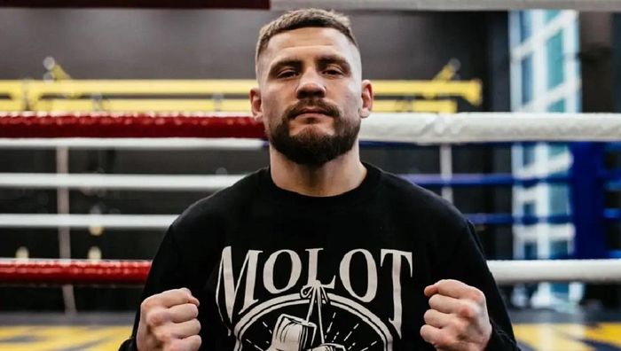 Беринчик возвращается на ринг после поражения от Дэвиса – известны подробности