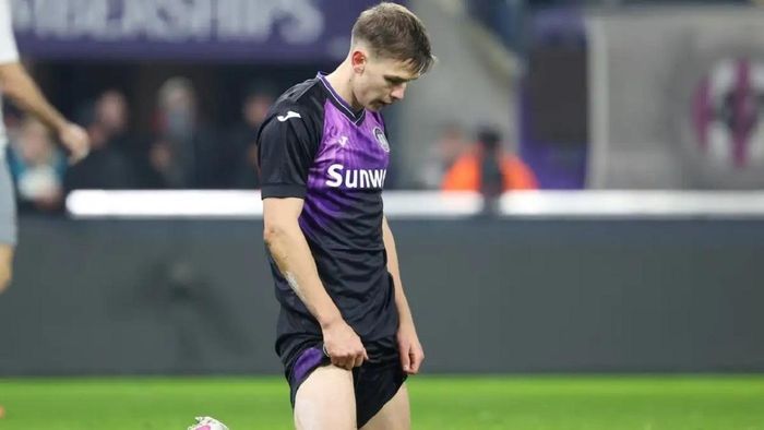 Футболіст збірної України переніс операцію – відомо, коли повернеться на поле