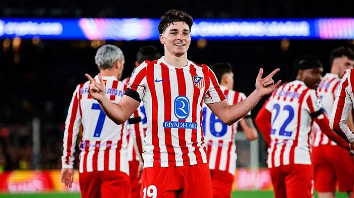 Автобус Атлетико забросали камнями – фанаты Барселоны разбили несколько окон перед матчем ЛЧ