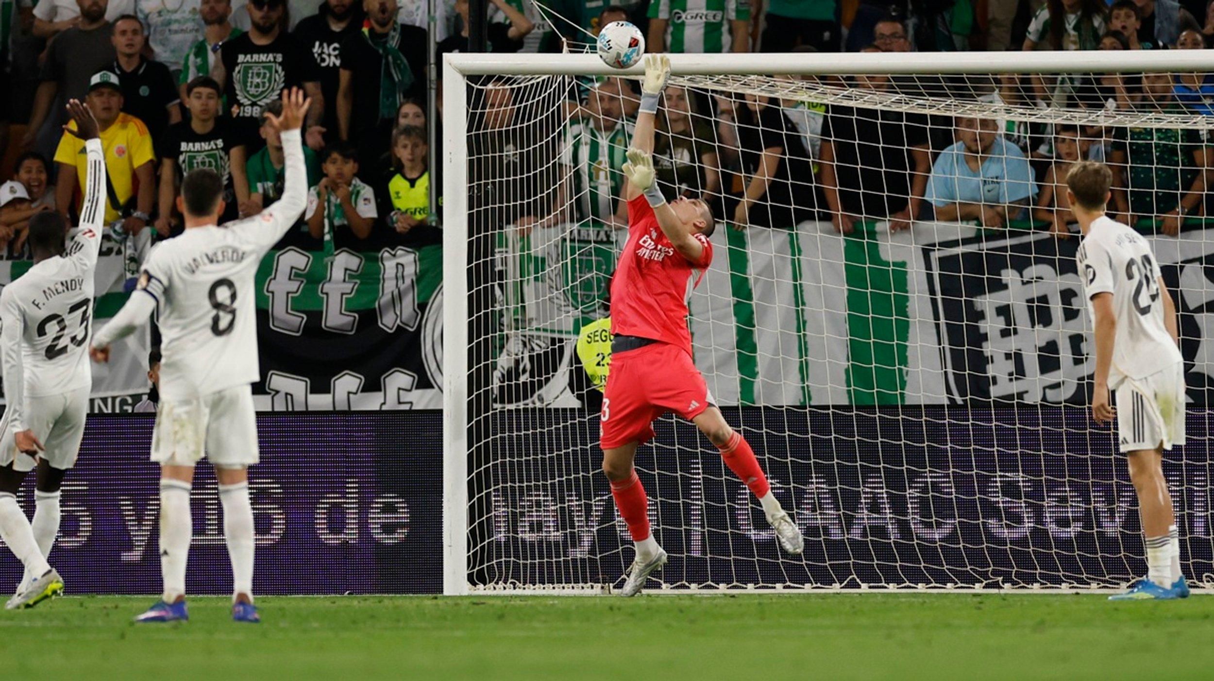 Андрей Лунин / Фото Getty images