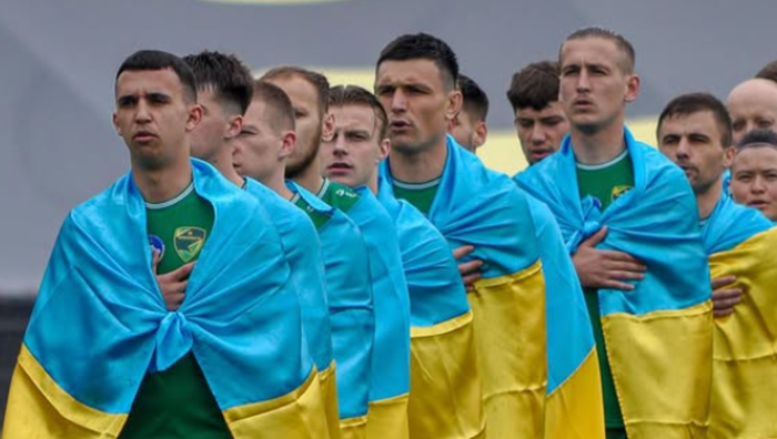 Украинский футбольный клуб неожиданно сменил главного тренера Украинский футбольный клуб неожиданно сменил главного тренера