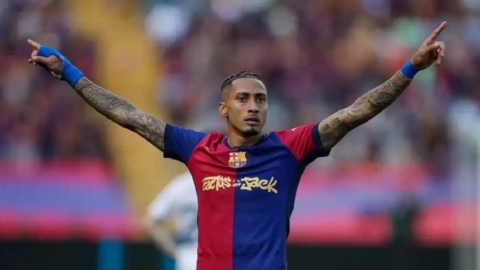 Рафінья розкритикував суддівство після вильоту Барселони з Ліги чемпіонів: "Це був вкрадений матч"