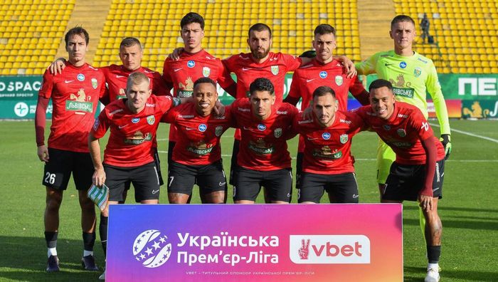 Карпати втратили капітана перед принциповим дербі з Рухом – участь ще одного гравця під питанням Карпати втратили капітана перед принциповим дербі з Рухом – участь ще одного гравця під питанням