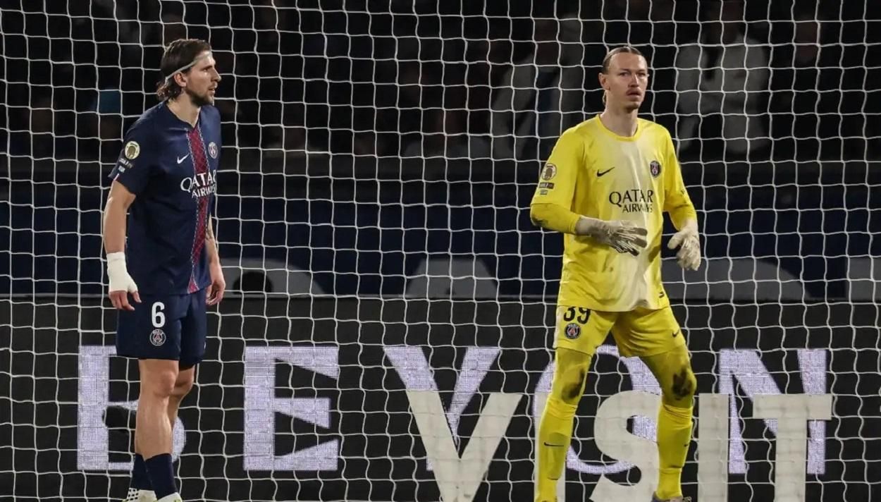 Илья Забарный и Матвей Сафонов / фото: Getty Images