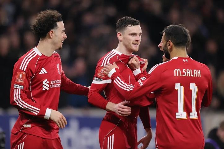 Ліверпуль після поразки від ПСЖ переміг в АПЛ команду екс-зірки Шахтаря – голи Салаха і 17-річної дитини