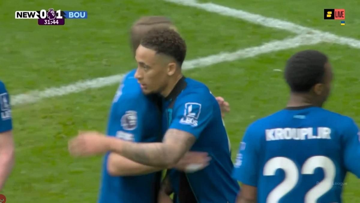 Борнмут обіграв Ньюкасл / Скріншот з відео