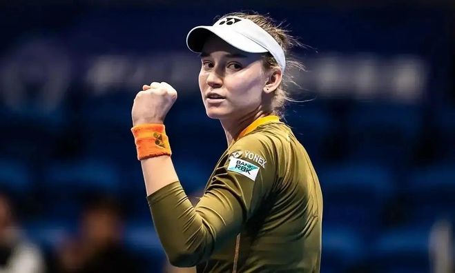 Рыбакина пролетела мимо четвертьфинала Мадрида, потерпев сокрушительное поражение от экс-россиянки