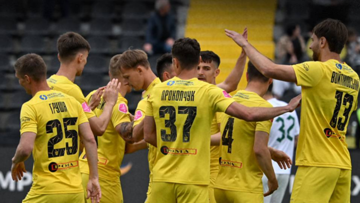 Буковина знищила Ворсклу з рахунком 6:0 після чемпіонства – екс-зірка УПЛ оформив хет-трик Буковина знищила Ворсклу з рахунком 6:0 після чемпіонства – екс-зірка УПЛ оформив хет-трик