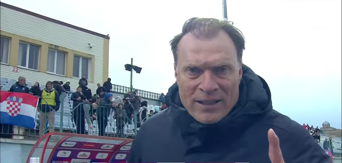 Судейский скандал в УПЛ: ван Леувен на русском языке унизил арбитра после отмененного победного гола Кривбасса