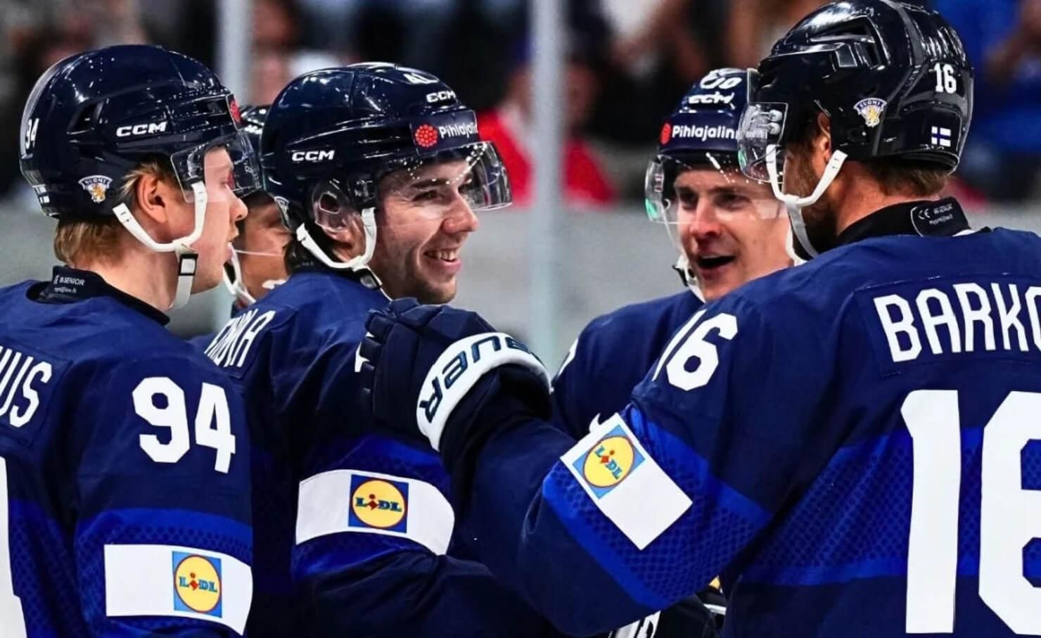 Збірна Фінляндії з хокею / IIHF