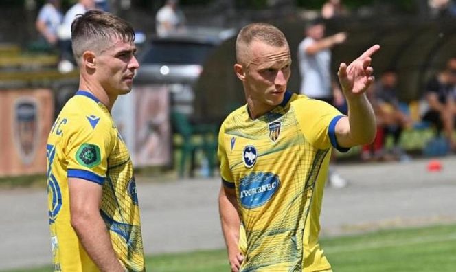 Перша ліга: клуб легенди Карпат переміг після поразки 0:3 – екс-гравці УПЛ знову програли