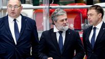 Збірна України з хокею офіційно звільнила тренера після виходу в еліту ЧС