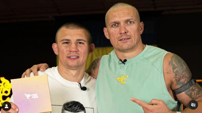 Усик відреагував на нищівний нокаут Хижняка на шоу Джошуа