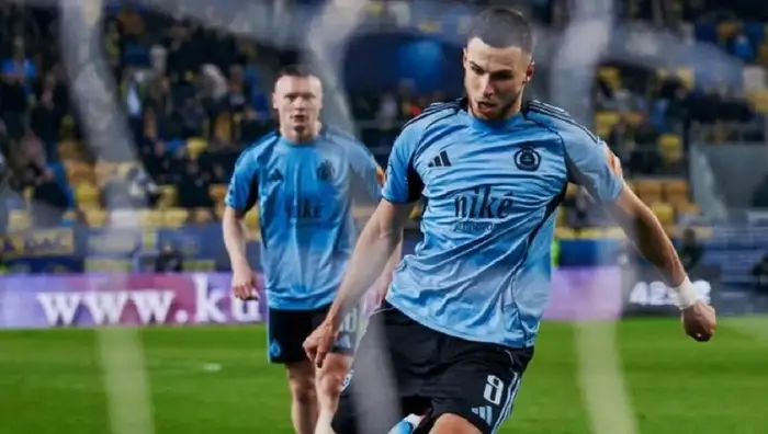 Лига чемпионов: команда Кухаревича и Игнатенко уверенно обыграла клуб украинского тренера, экс-динамовец победил Лига чемпионов: команда Кухаревича и Игнатенко уверенно обыграла клуб украинского тренера, экс-динамовец победил
