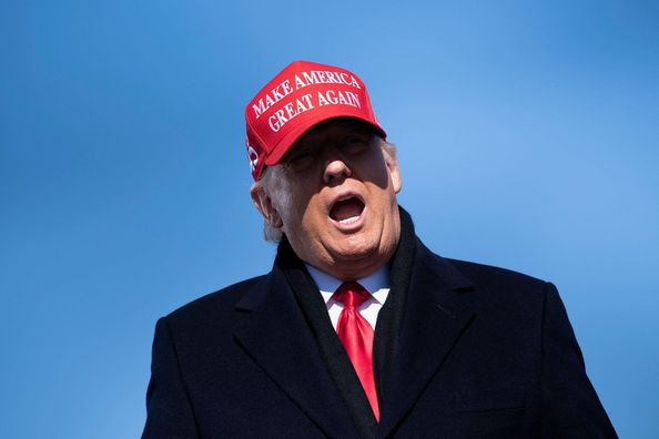 Лідер збірної Аргентини відмовився тиснути руку Трампу на церемонії нагородження ЧС-2026 (ВІДЕО)