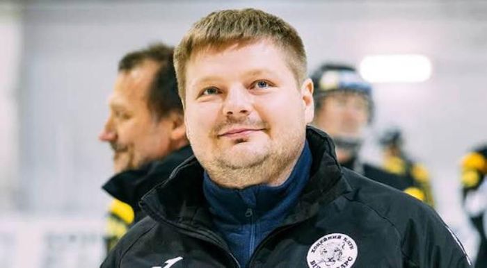 Сборная Украины по хоккею официально получила нового тренера перед стартом в элите ЧМ