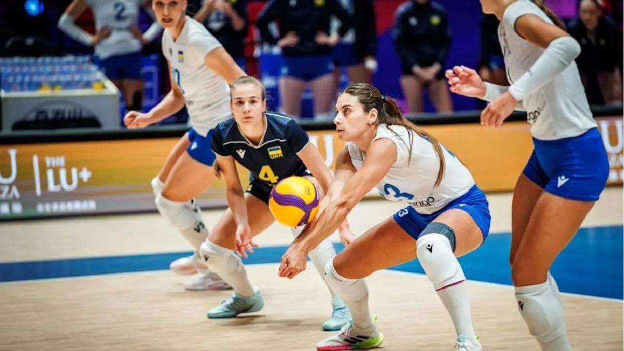 Украина – Польша / фото: volleyballworld.com Украина – Польша / фото: volleyballworld.com