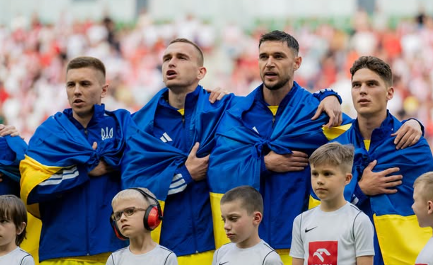 Олександр Романчук (другий зліва) / Фото УАФ