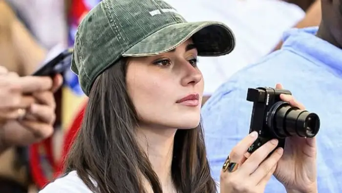 Гюлер отримав шалену підтримку під час скандальної поразки Реала від професійної баскетболістки (ФОТО) Гюлер отримав шалену підтримку під час скандальної поразки Реала від професійної баскетболістки (ФОТО)