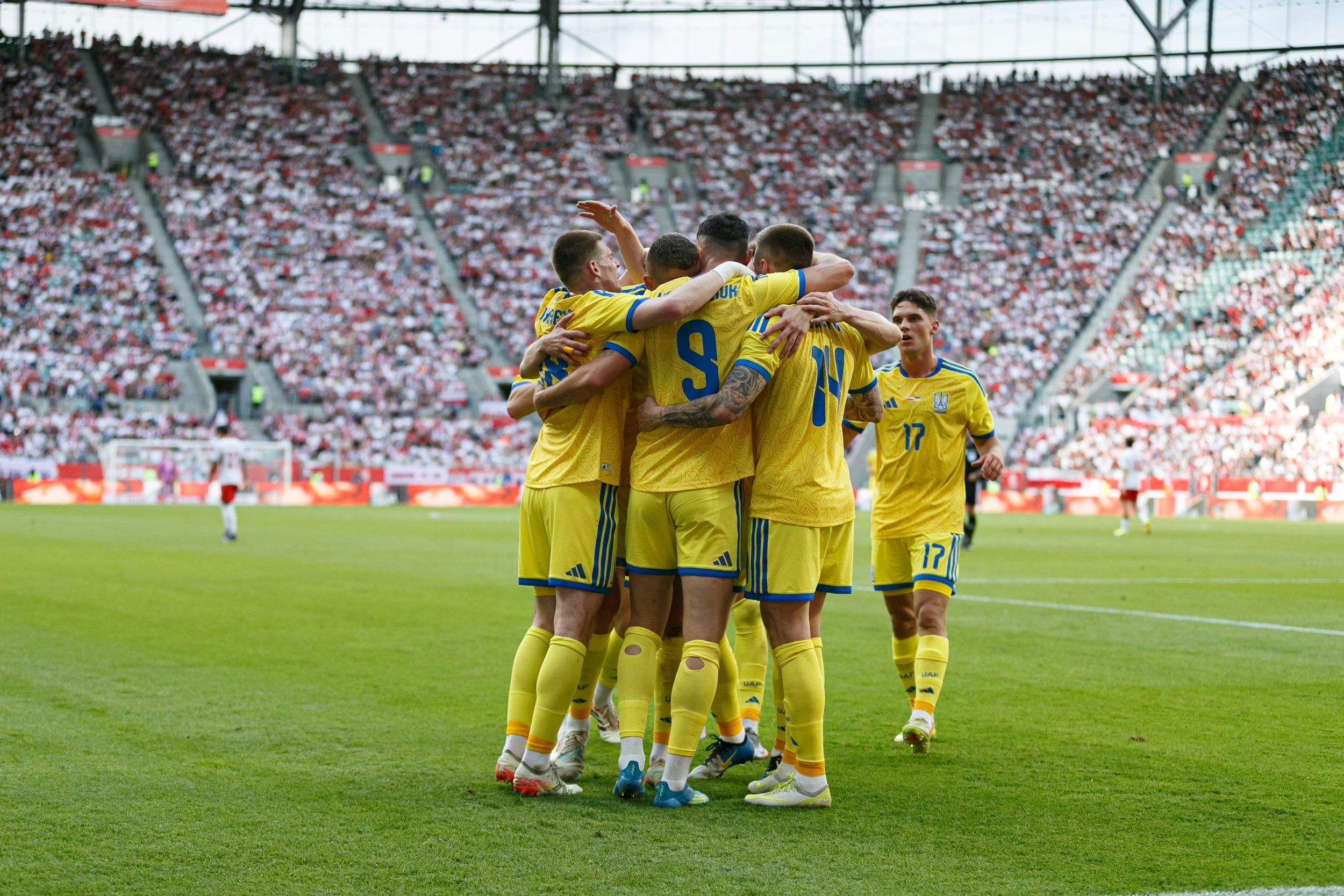 Украина и Польша могут подать совместную заявку на проведение ЧМ-2042 по футболу