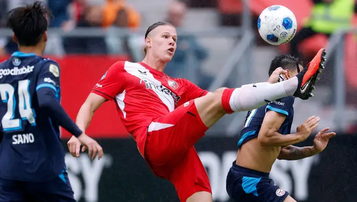 Степанов – "український Холанд" шокує Європу: інтерес Челсі й Шахтаря, глузування легенди Реала, травма перед збірною Степанов – "український Холанд" шокує Європу: інтерес Челсі й Шахтаря, глузування легенди Реала, травма перед збірною