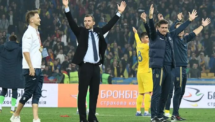 Шевченко несподівано звернувся з проханням до Собослая перед матчем з Україною Шевченко несподівано звернувся з проханням до Собослая перед матчем з Україною