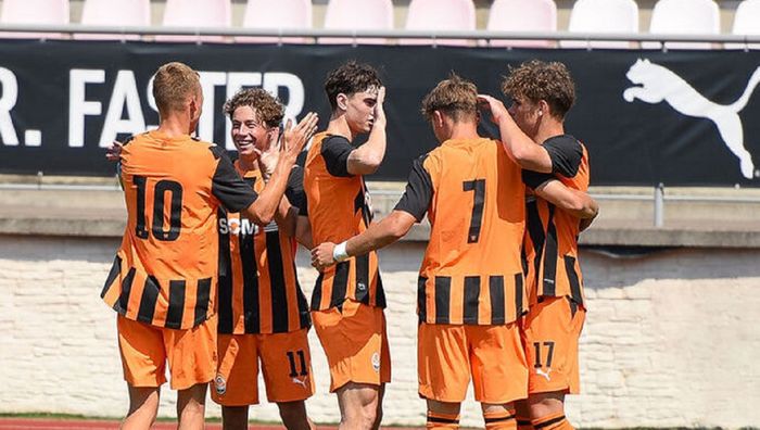 Шахтар переміг Зорю та зберіг лідерство в УПЛ-2 – гол+асист, нереалізований пенальті та дикий фейл голкіпера Шахтар переміг Зорю та зберіг лідерство в УПЛ-2 – гол+асист, нереалізований пенальті та дикий фейл голкіпера