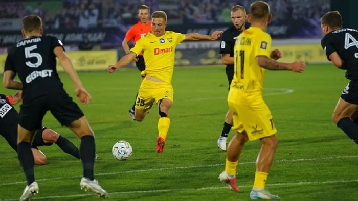 Суддівський скандал в УПЛ: екс-арбітр ФІФА виніс вердикт після спірних епізодів у матчі Буковина – Полісся